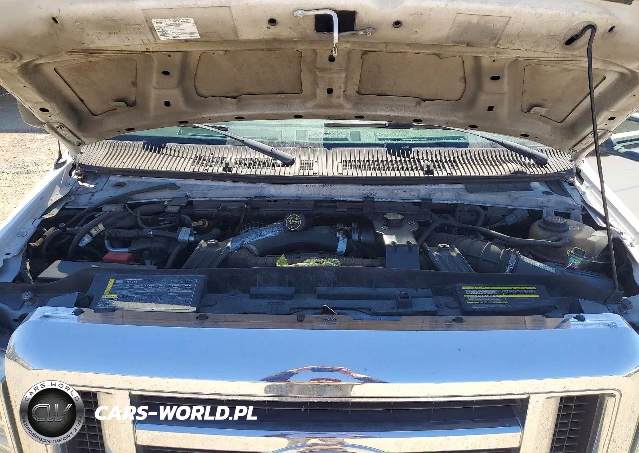 2010 Ford Econoline E450 Super Duty Cutaway Van VIN:1FDWE4FP4ADA01889 - 12