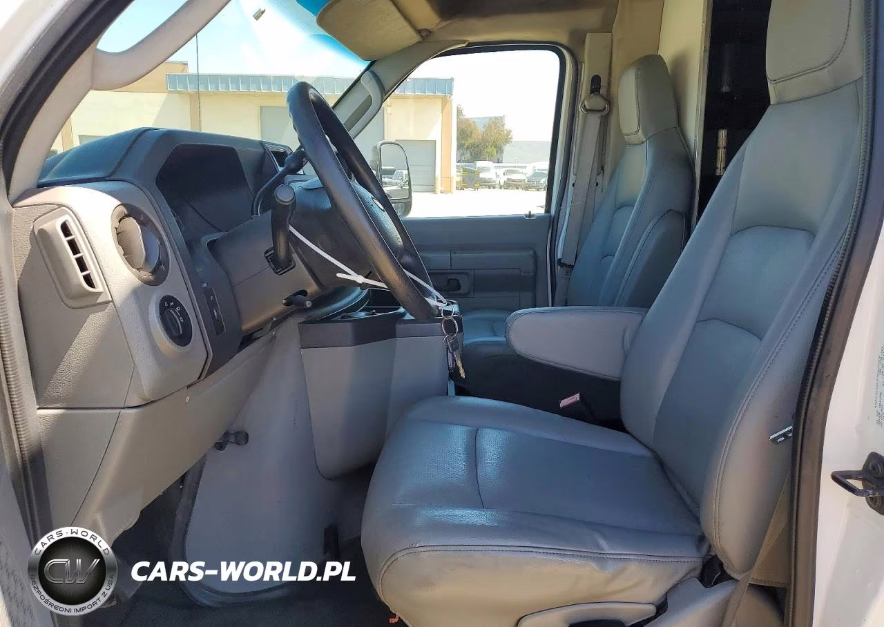 2010 Ford Econoline E450 Super Duty Cutaway Van VIN:1FDWE4FP4ADA01889 - 7