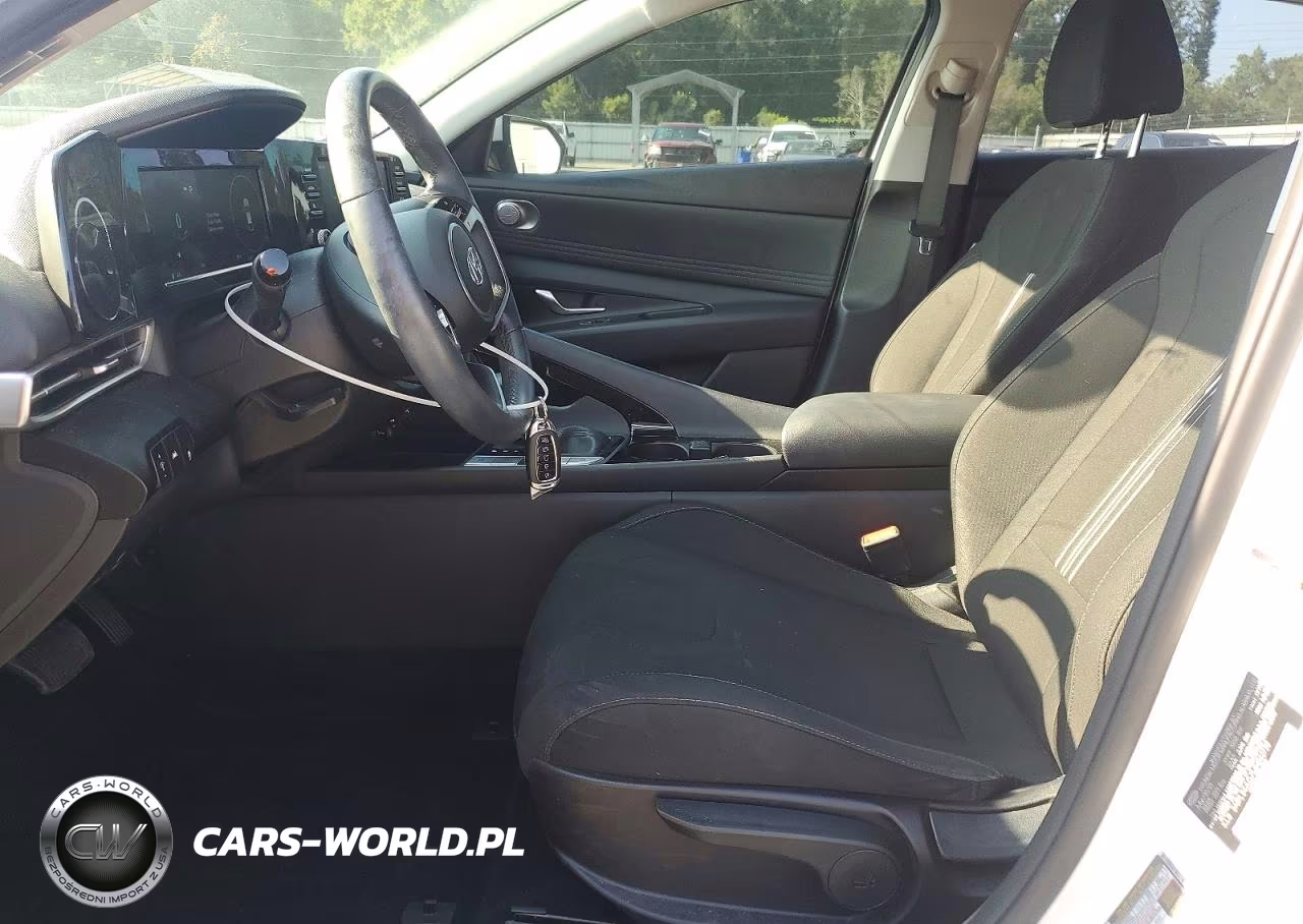 2021 Hyundai Elantra Sel VIN:5NPLS4AG7MH042720 - 7