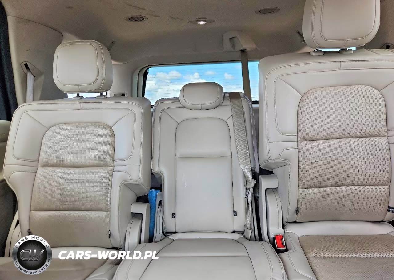 2018 Lincoln Navigator Premiere VIN:5LMJJ2MT0JEL00281 - 10