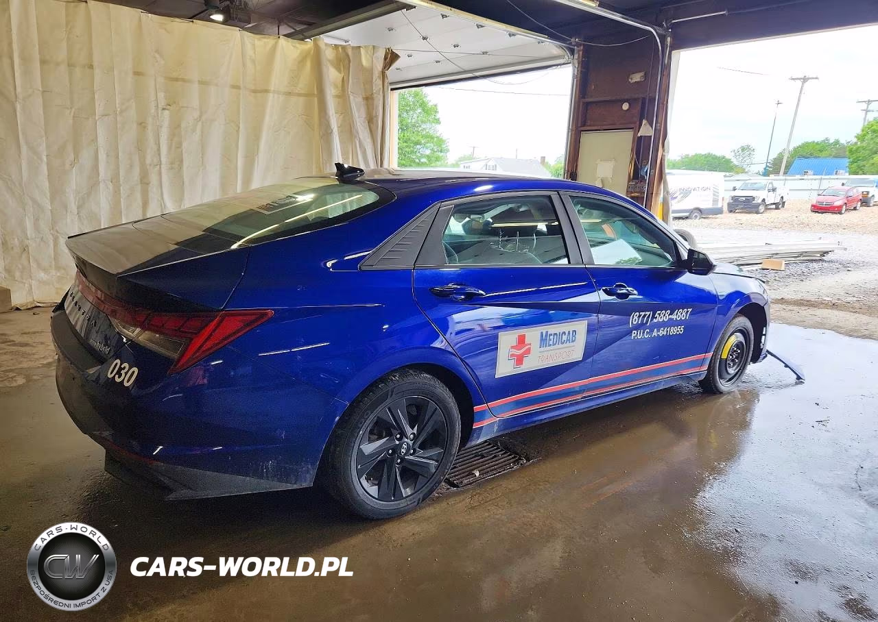 2023 Hyundai Elantra Blue VIN:KMHLM4AJ8PU054774 - 3