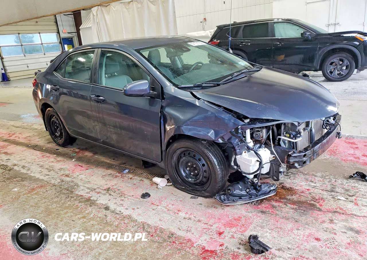 2018 Toyota Corolla Le VIN:2T1BURHEXJC080061 - 4