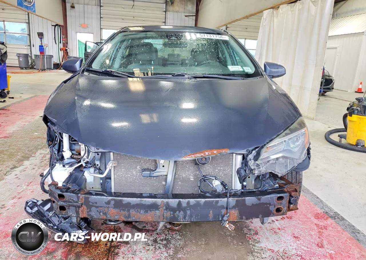 2018 Toyota Corolla Le VIN:2T1BURHEXJC080061 - 5