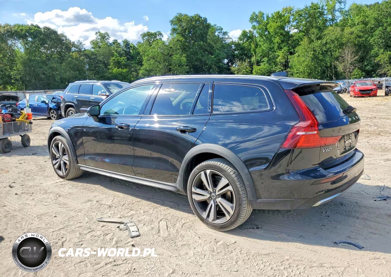 2025 Volvo V60 Cross Country Plus VIN:YV4L12WK6S2148527 - 2