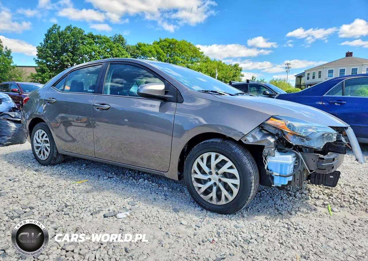2019 Toyota Corolla Le VIN:2T1BURHE2KC150086 - 4
