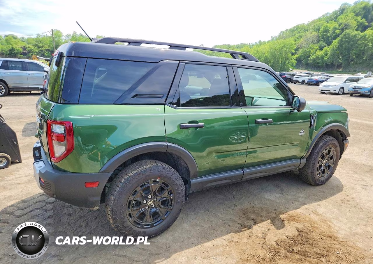 2025 Ford Bronco Sport Outer Banks VIN:3FMCR9CN0SRF02195 - 3