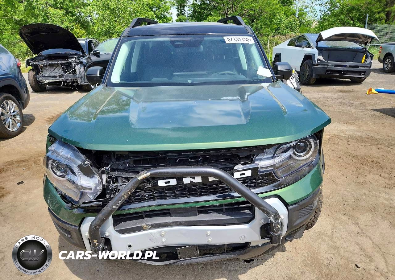 2025 Ford Bronco Sport Outer Banks VIN:3FMCR9CN0SRF02195 - 5