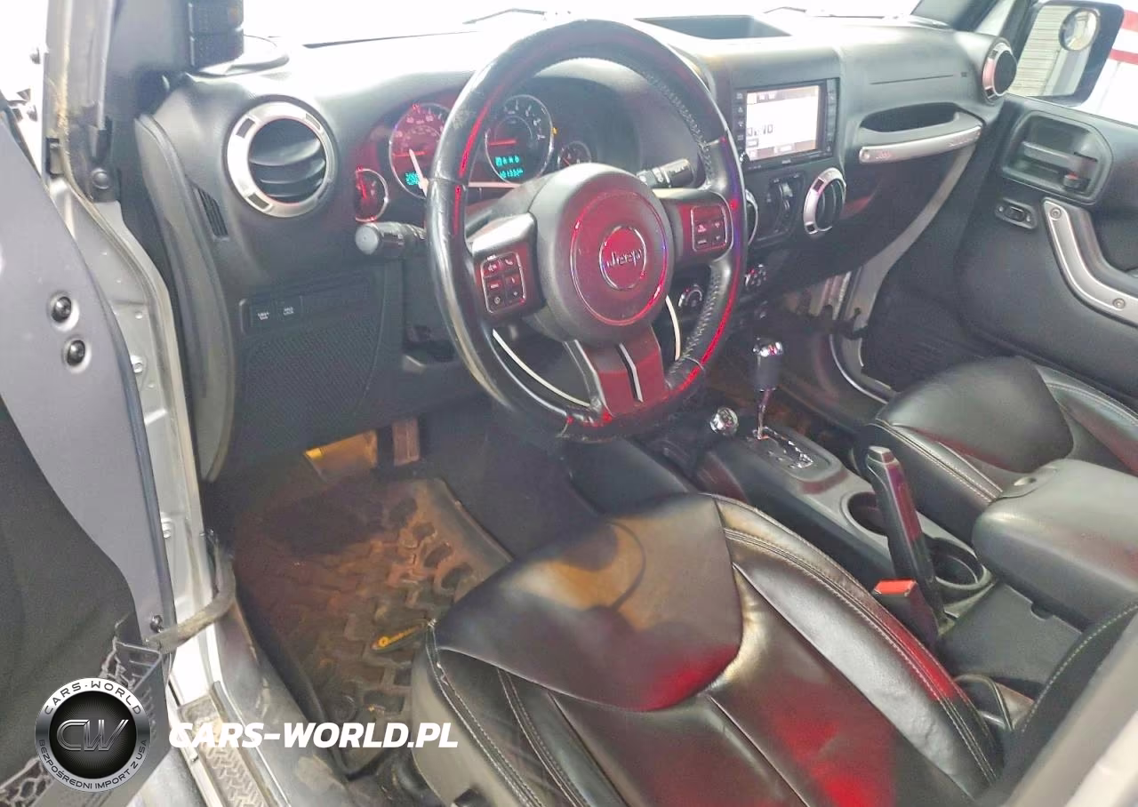 2015 Jeep Wrangler Unlimited Rubicon VIN:1C4HJWFG0FL515661 - 8