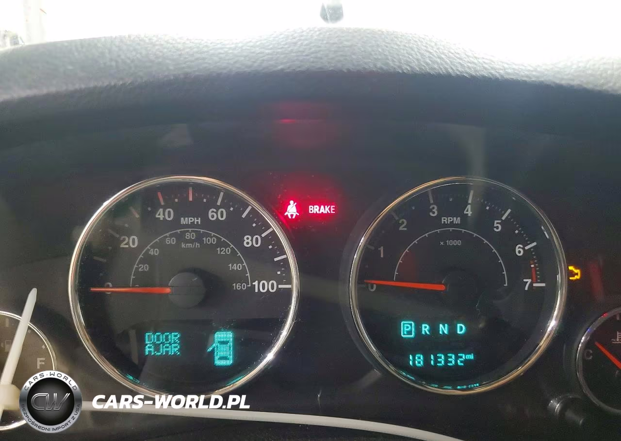 2015 Jeep Wrangler Unlimited Rubicon VIN:1C4HJWFG0FL515661 - 9