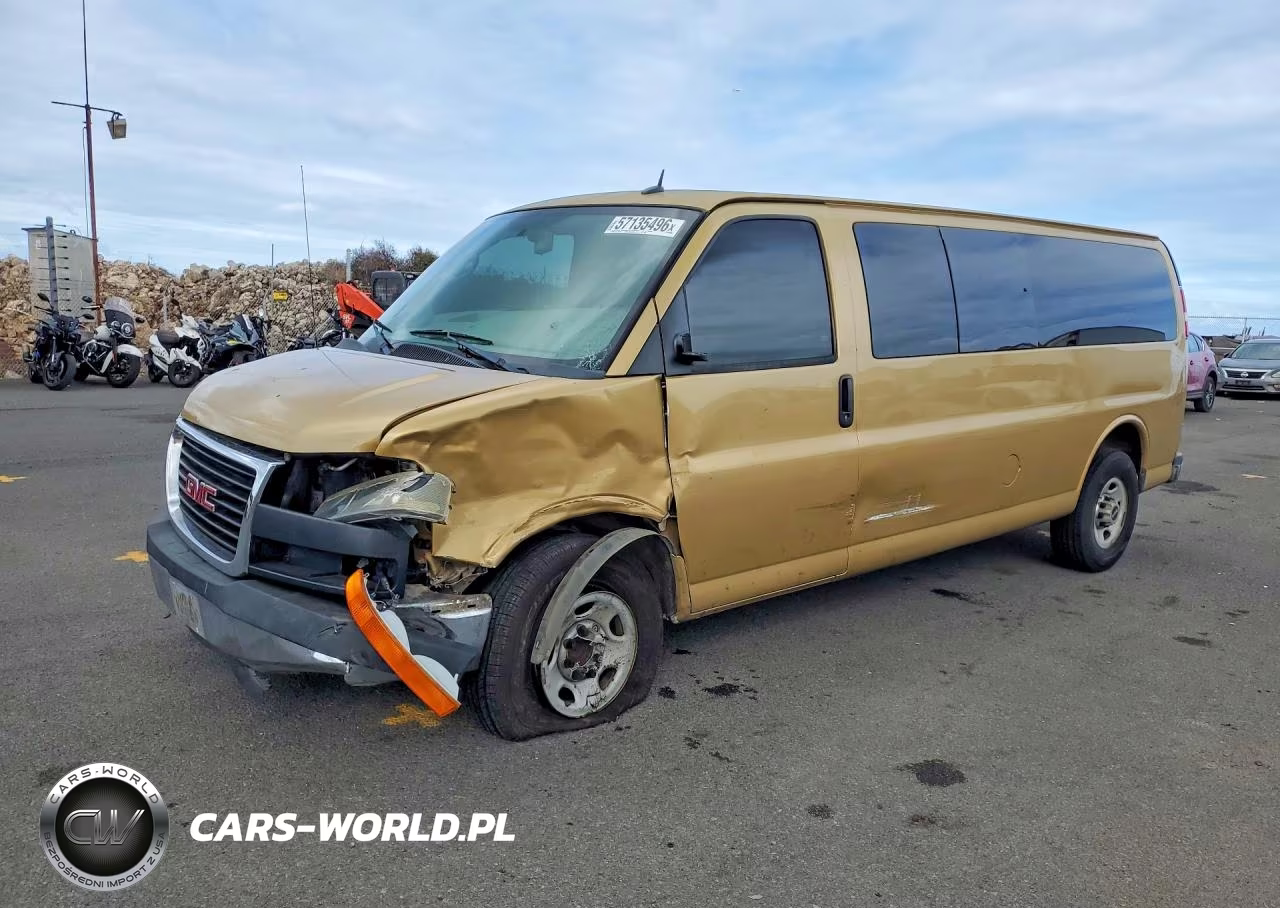 2013 GMC Savana G3500 Ls
