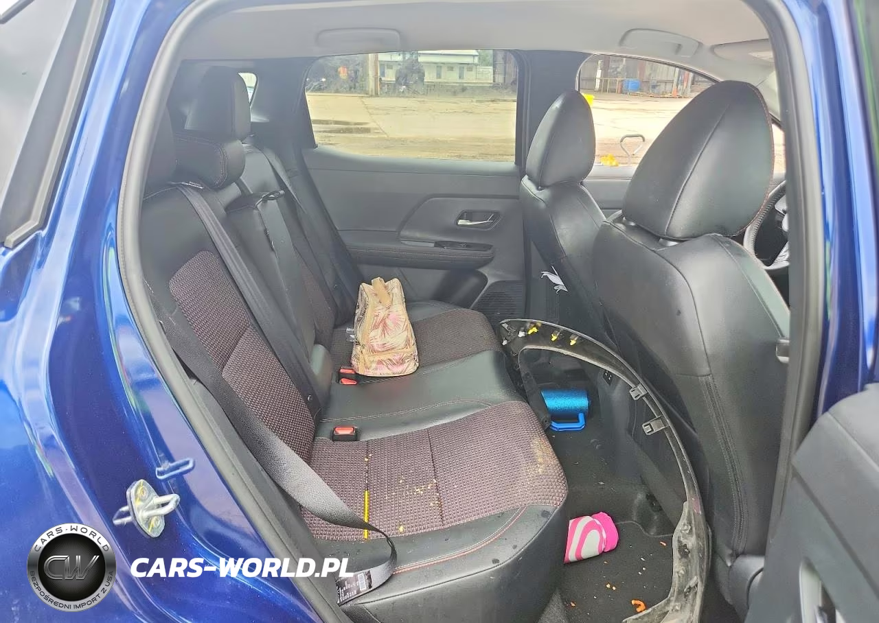 2025 Nissan Kicks Sr VIN:3N8AP6DA5SL401060 - 10