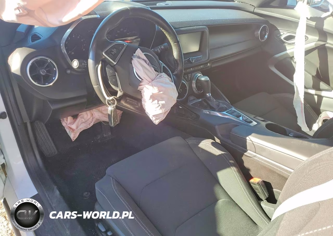 2017 Chevrolet Camaro Lt VIN:1G1FB1RX6H0131318 - 8