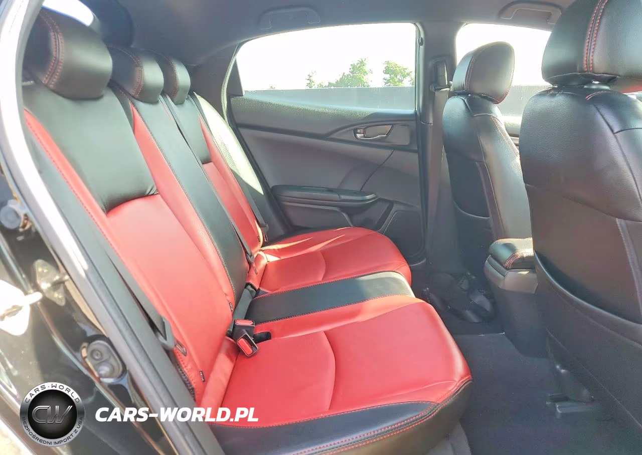 2018 Honda Civic Sport VIN:SHHFK7H4XJU204312 - 10