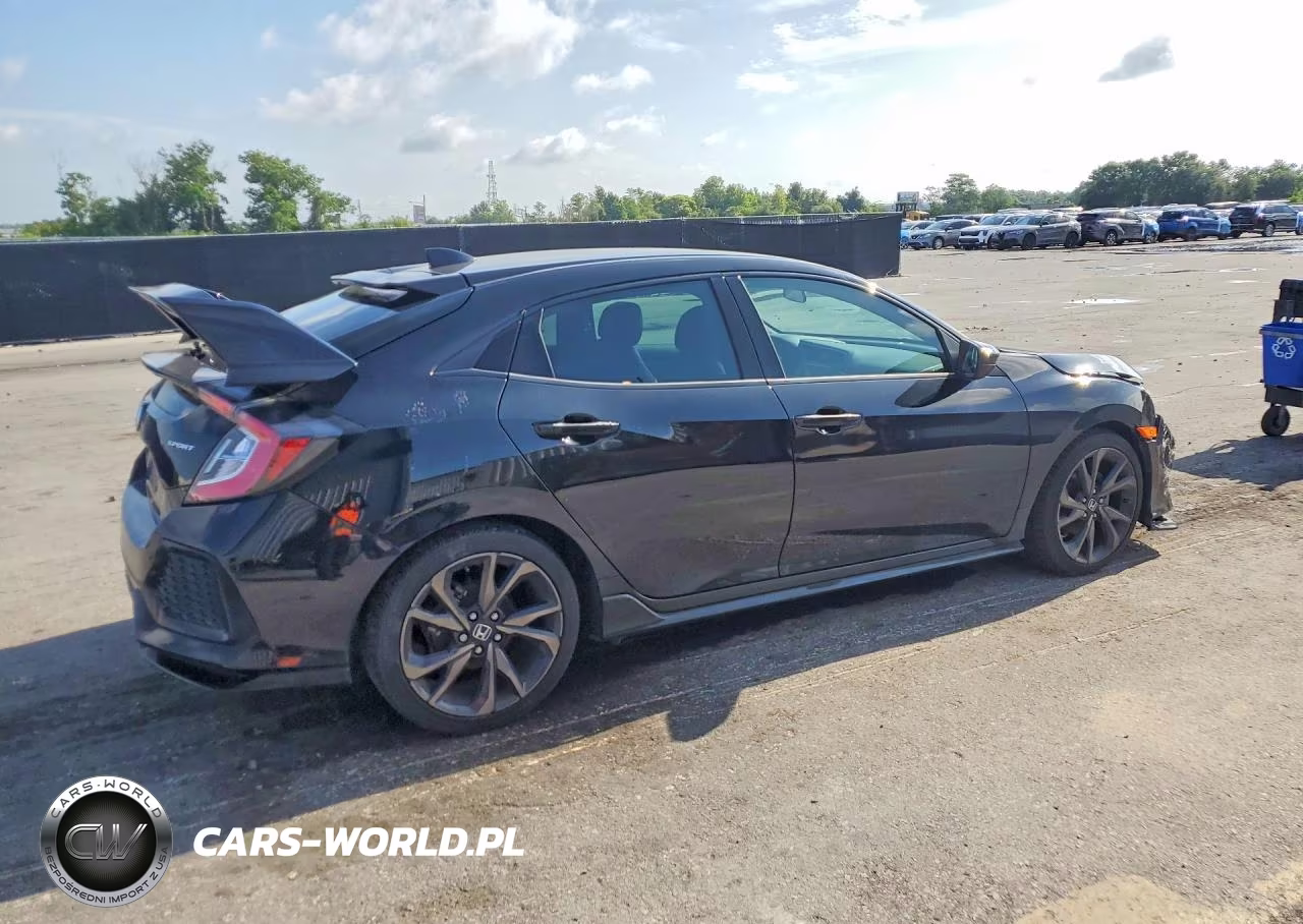 2018 Honda Civic Sport VIN:SHHFK7H4XJU204312 - 3