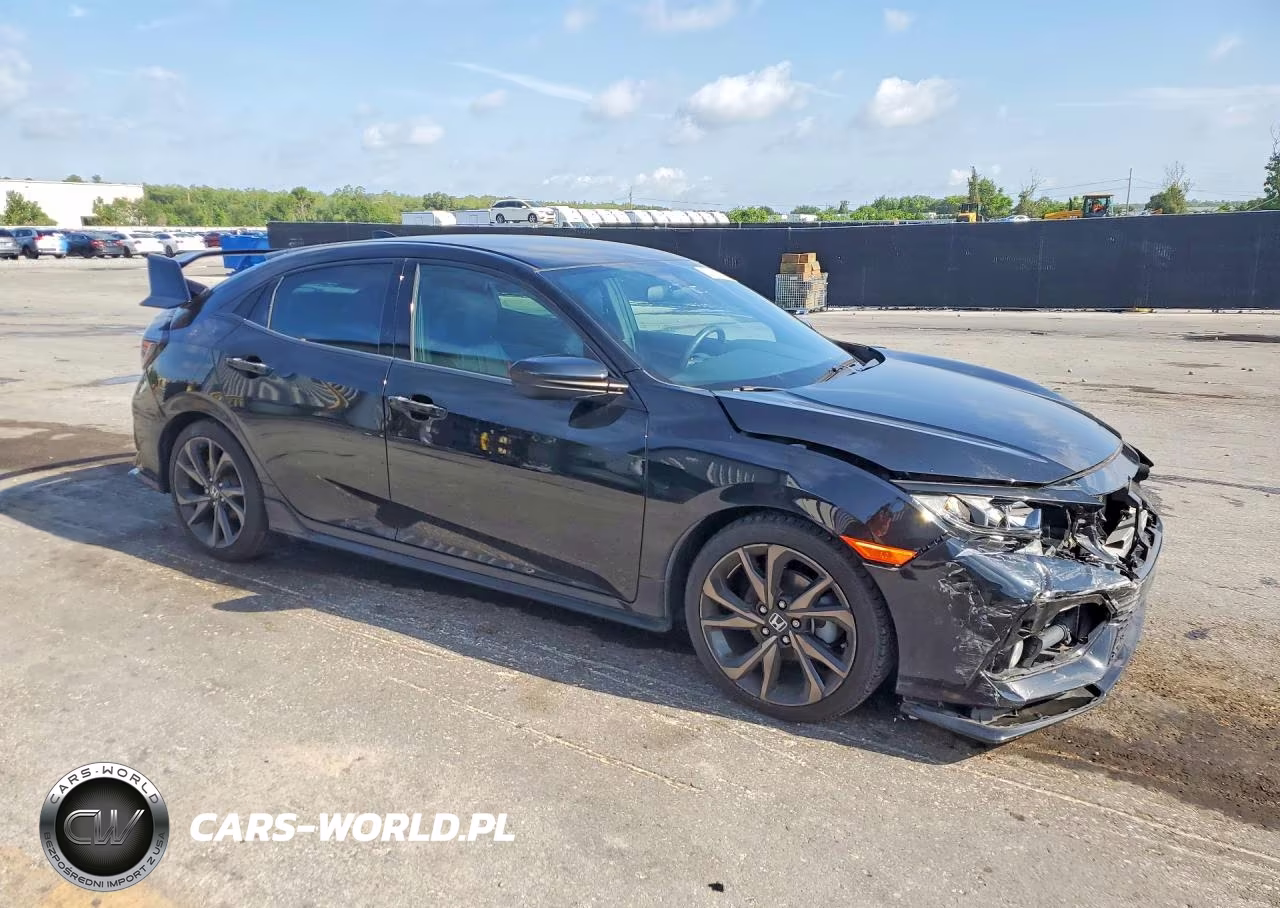 2018 Honda Civic Sport VIN:SHHFK7H4XJU204312 - 4