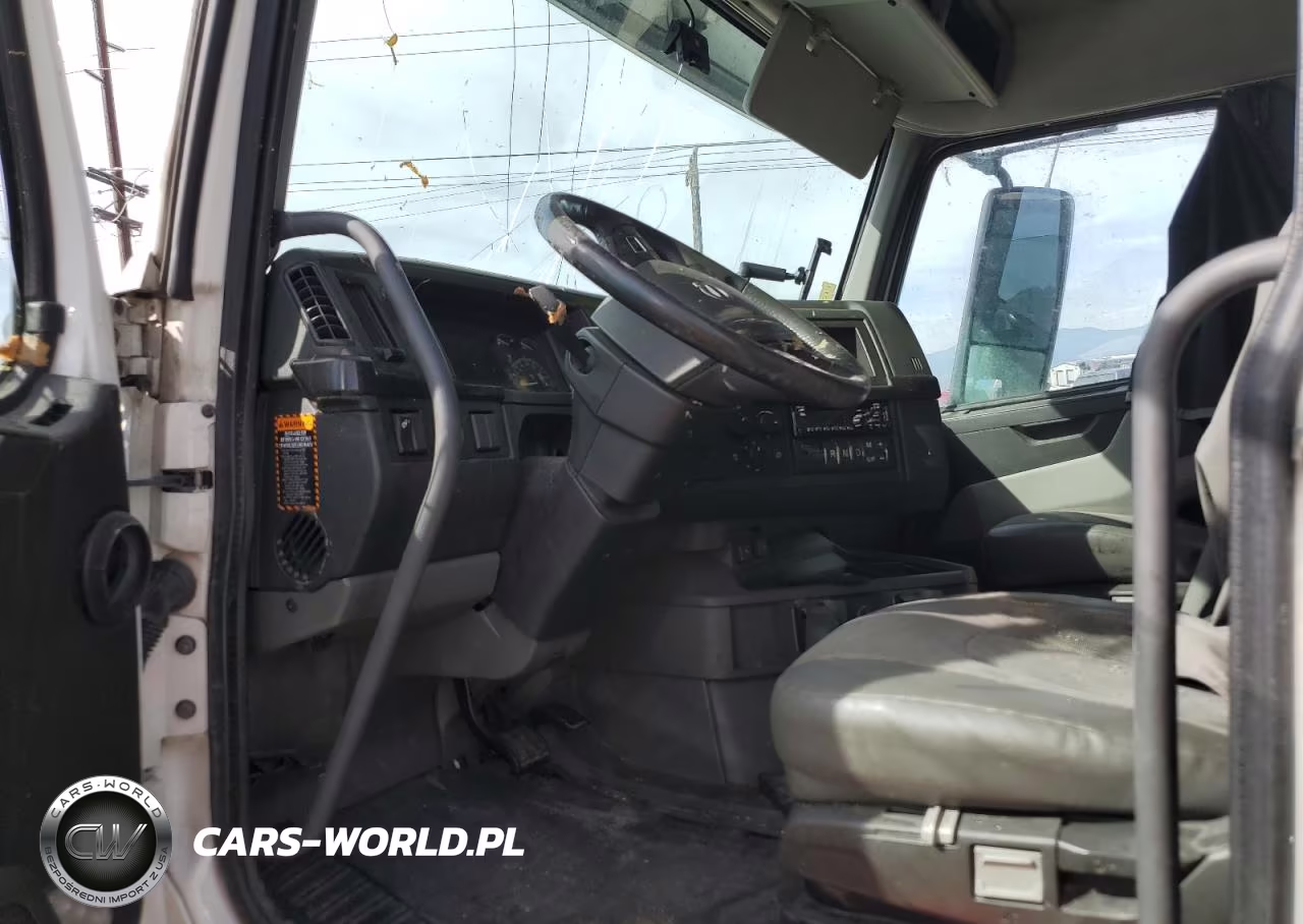 2020 Volv Vn Vnl VIN:4V4NC9EH7LN257426 - 5