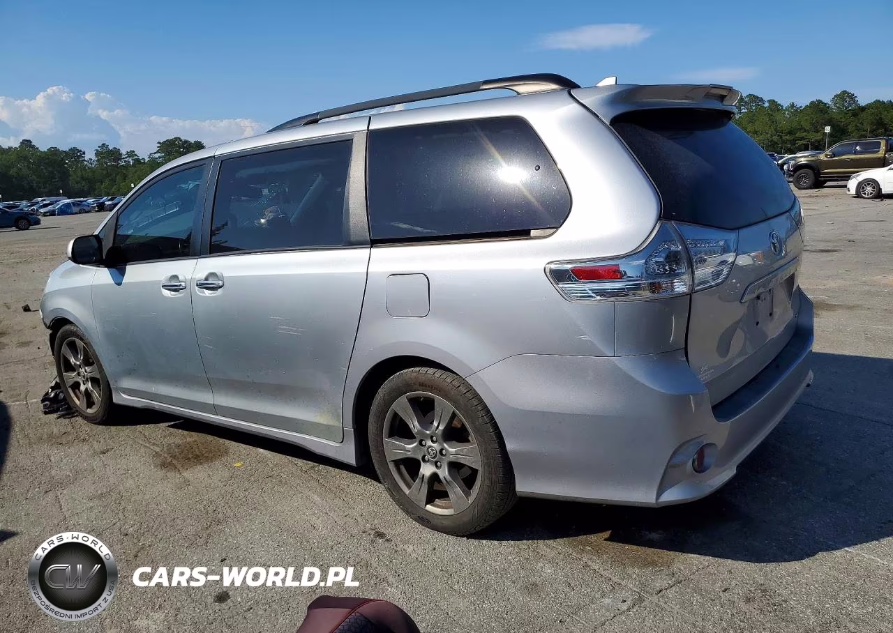 2018 Toyota Sienna Se 8-Passenger VIN:5TDXZ3DC1JS953177 - 2