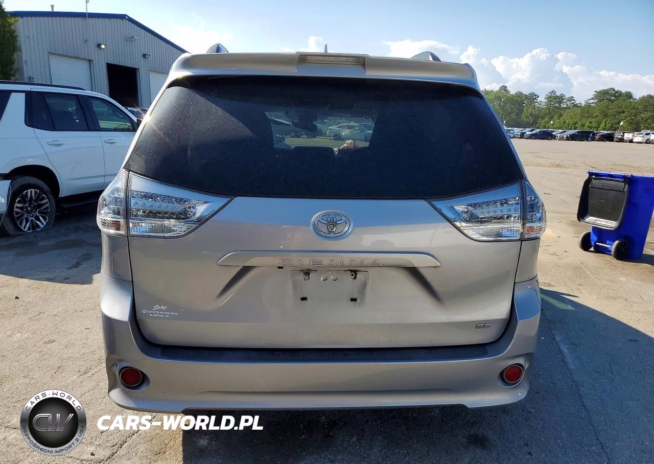 2018 Toyota Sienna Se 8-Passenger VIN:5TDXZ3DC1JS953177 - 6