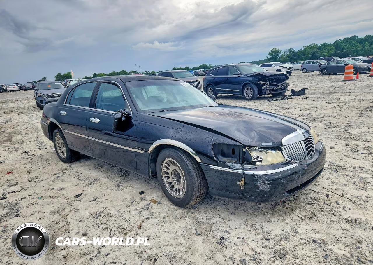 1999 Lincoln Town Car Cartier VIN:1LNFM83W4XY605031 - 4