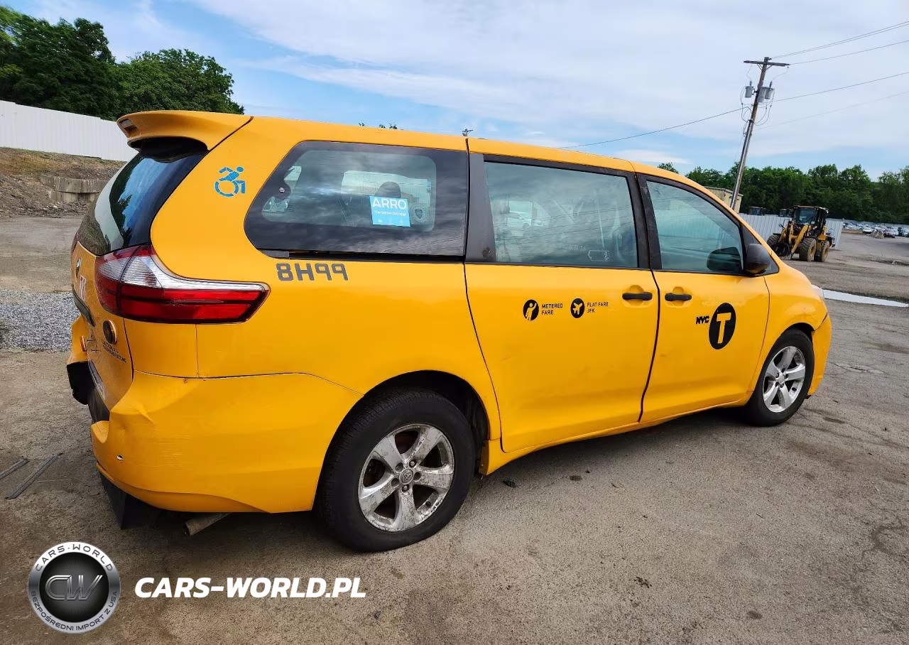 2017 Toyota Sienna VIN:5TDZZ3DC1HS859903 - 3
