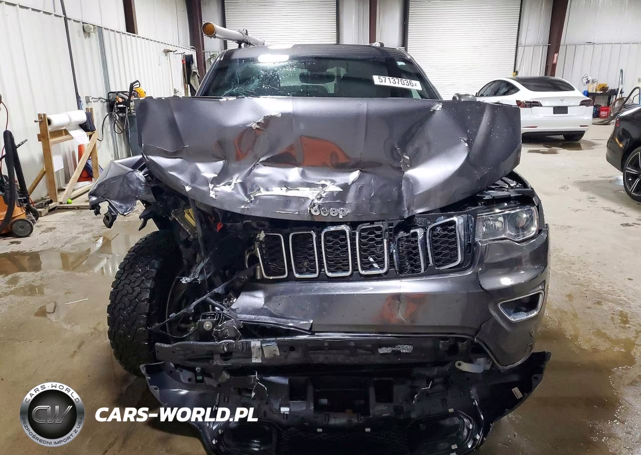 2017 Jeep Grand Cherokee Laredo VIN:1C4RJFAG4HC931968 - 5