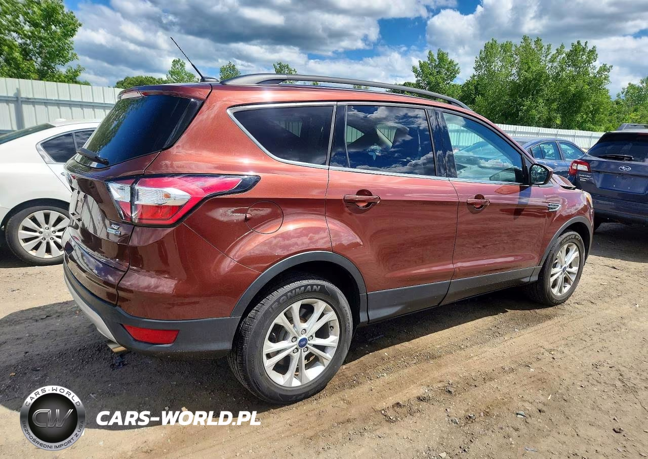 2018 Ford Escape Se VIN:1FMCU9GD6JUB28537 - 3