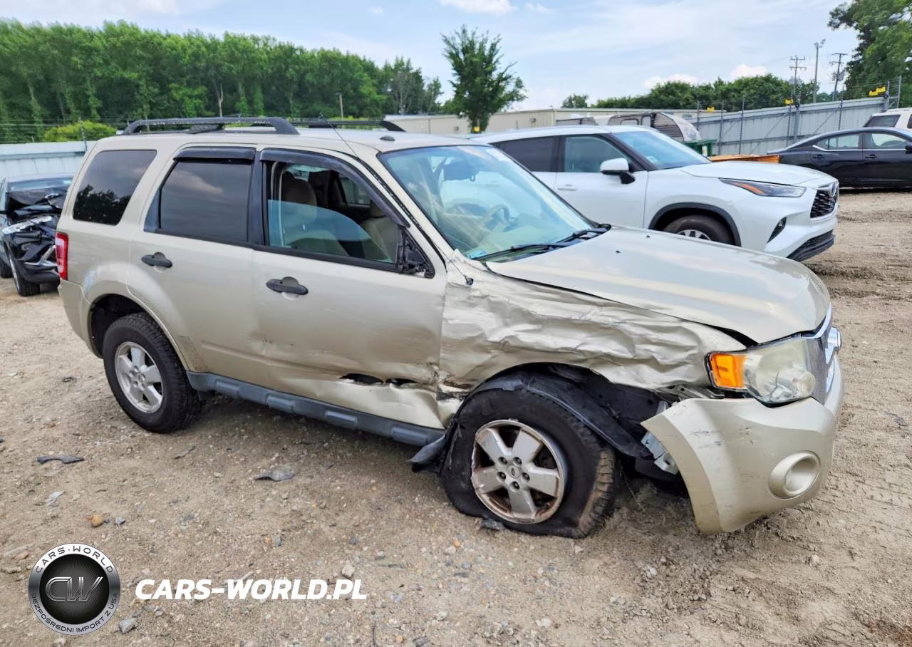 2012 Ford Escape Xlt VIN:1FMCU0D7XCKC51721 - 4