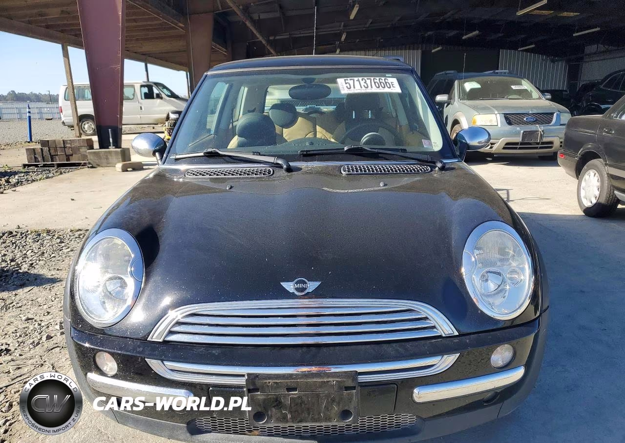 2003 Mini Cooper Base 2D Hatch VIN:WMWRC33443TE15792 - 5