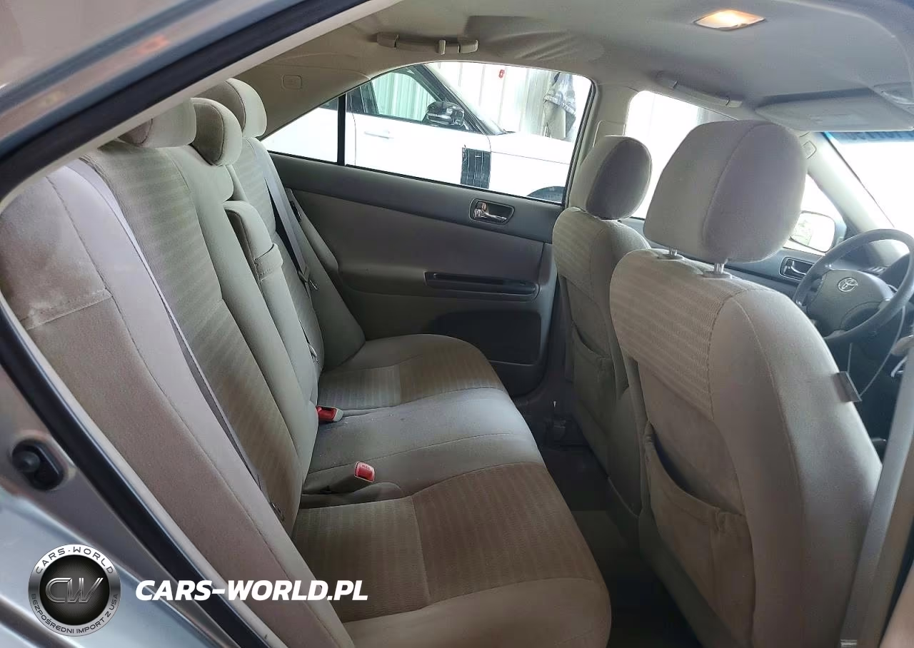 2005 Toyota Camry Le VIN:4T1BE30K15U556701 - 10