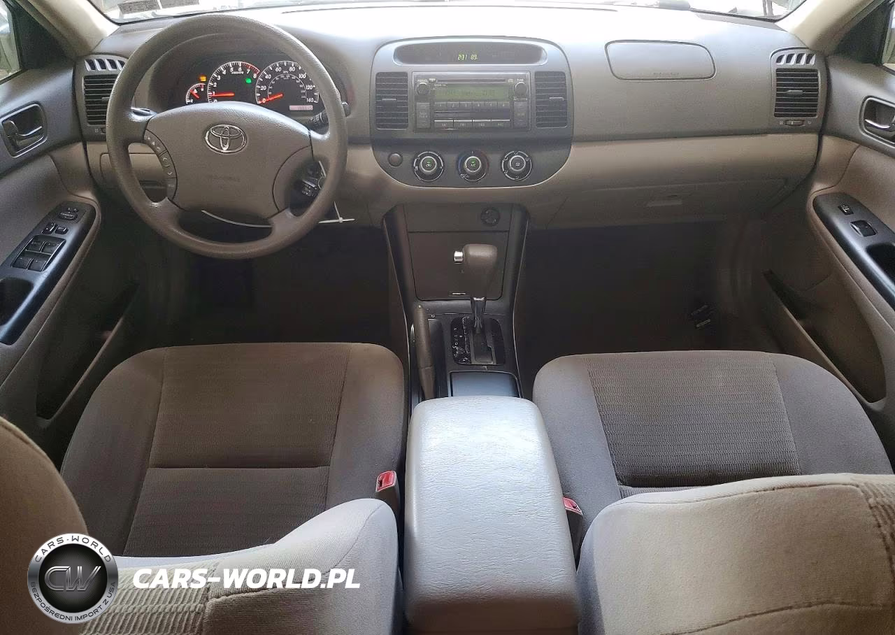 2005 Toyota Camry Le VIN:4T1BE30K15U556701 - 8