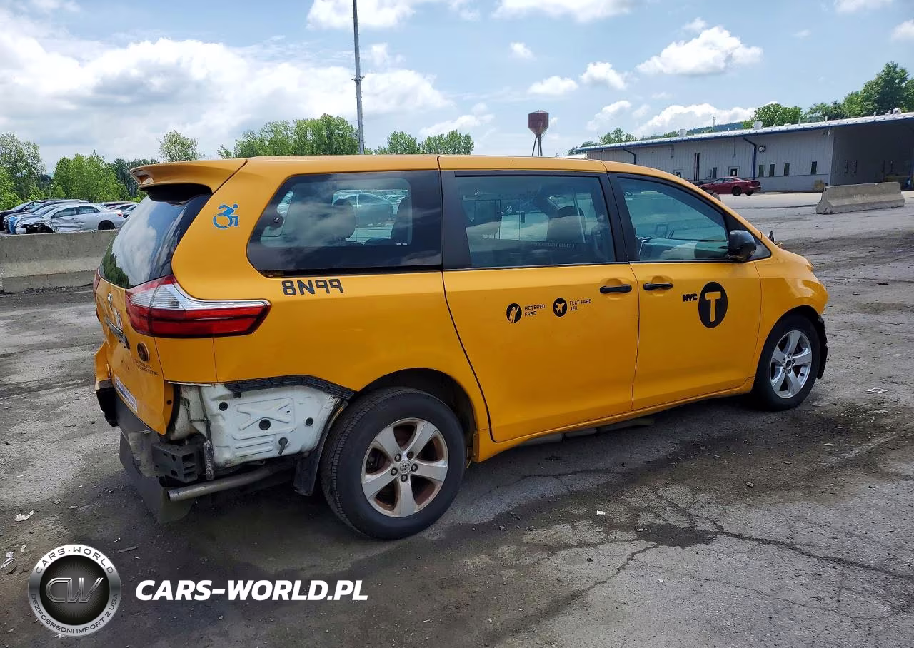 2016 Toyota Sienna Le VIN:5TDZZ3DC5HS841176 - 3
