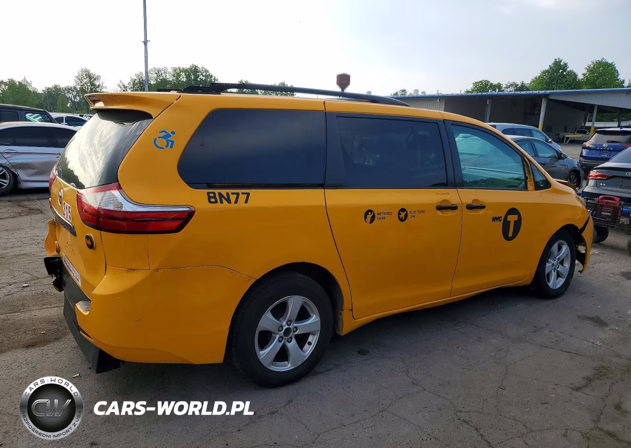 2017 Toyota Sienna Le VIN:5TDKZ3DCXHS877415 - 3