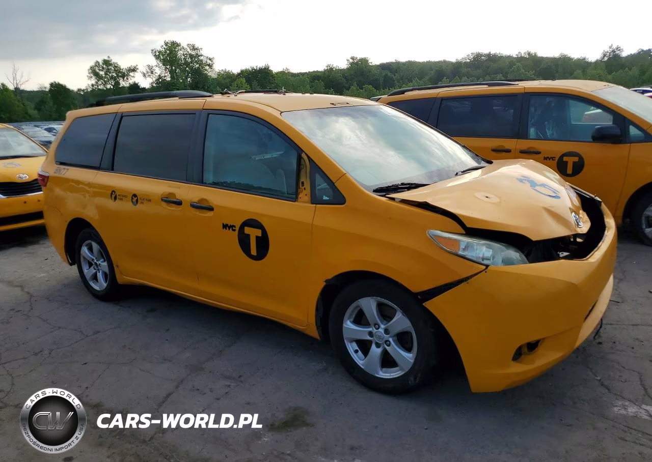 2017 Toyota Sienna Le VIN:5TDKZ3DCXHS877415 - 4