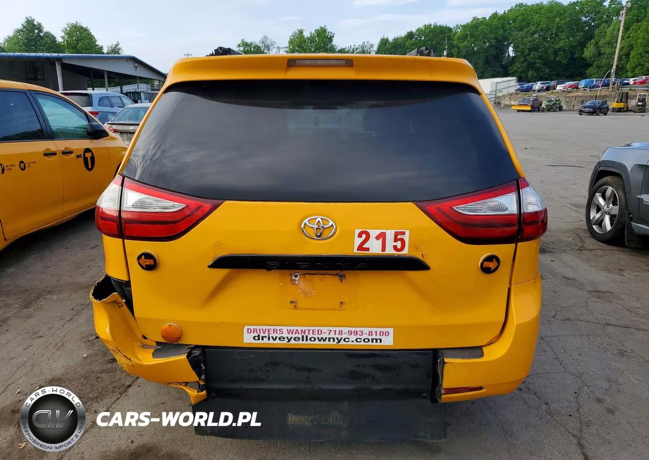 2017 Toyota Sienna Le VIN:5TDKZ3DCXHS877415 - 6