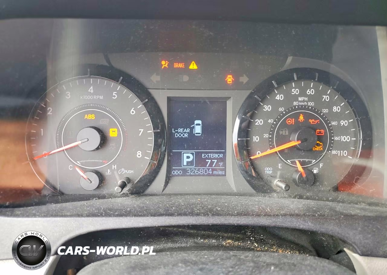 2017 Toyota Sienna Le VIN:5TDKZ3DCXHS877415 - 9