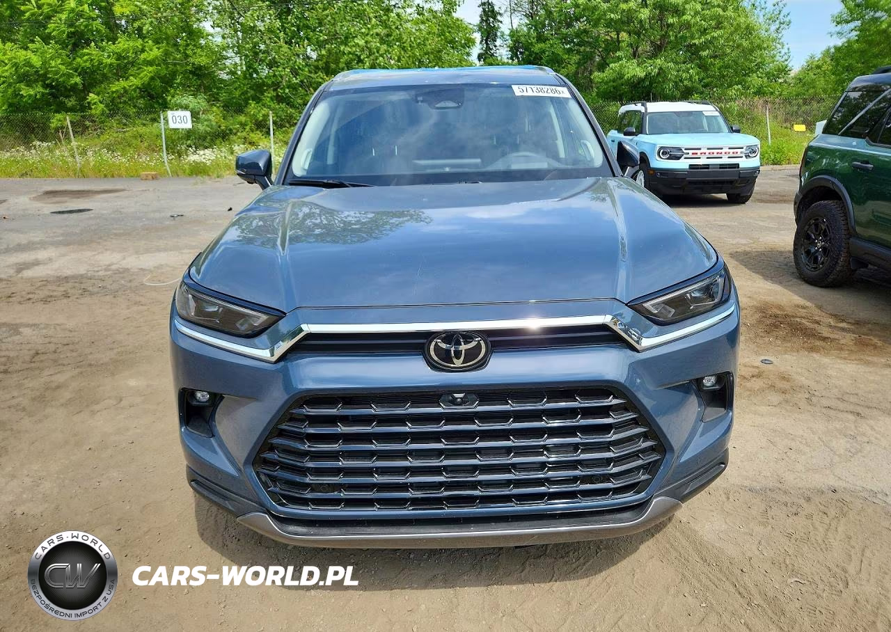 2026 Toyota Grand Highlander Platinum VIN:5TDAAAB58TS117746 - 5