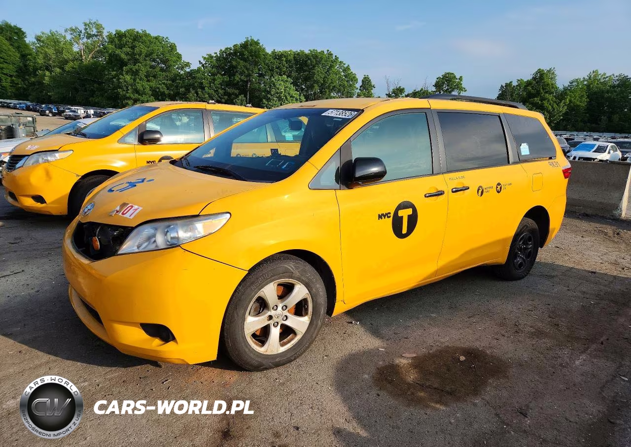 2017 Toyota Sienna Le