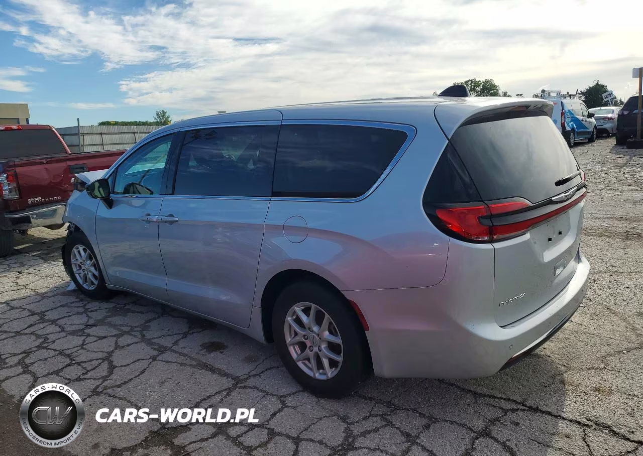 2024 Chrysler Pacifica Touring L VIN:2C4RC1BG6RR186726 - 2