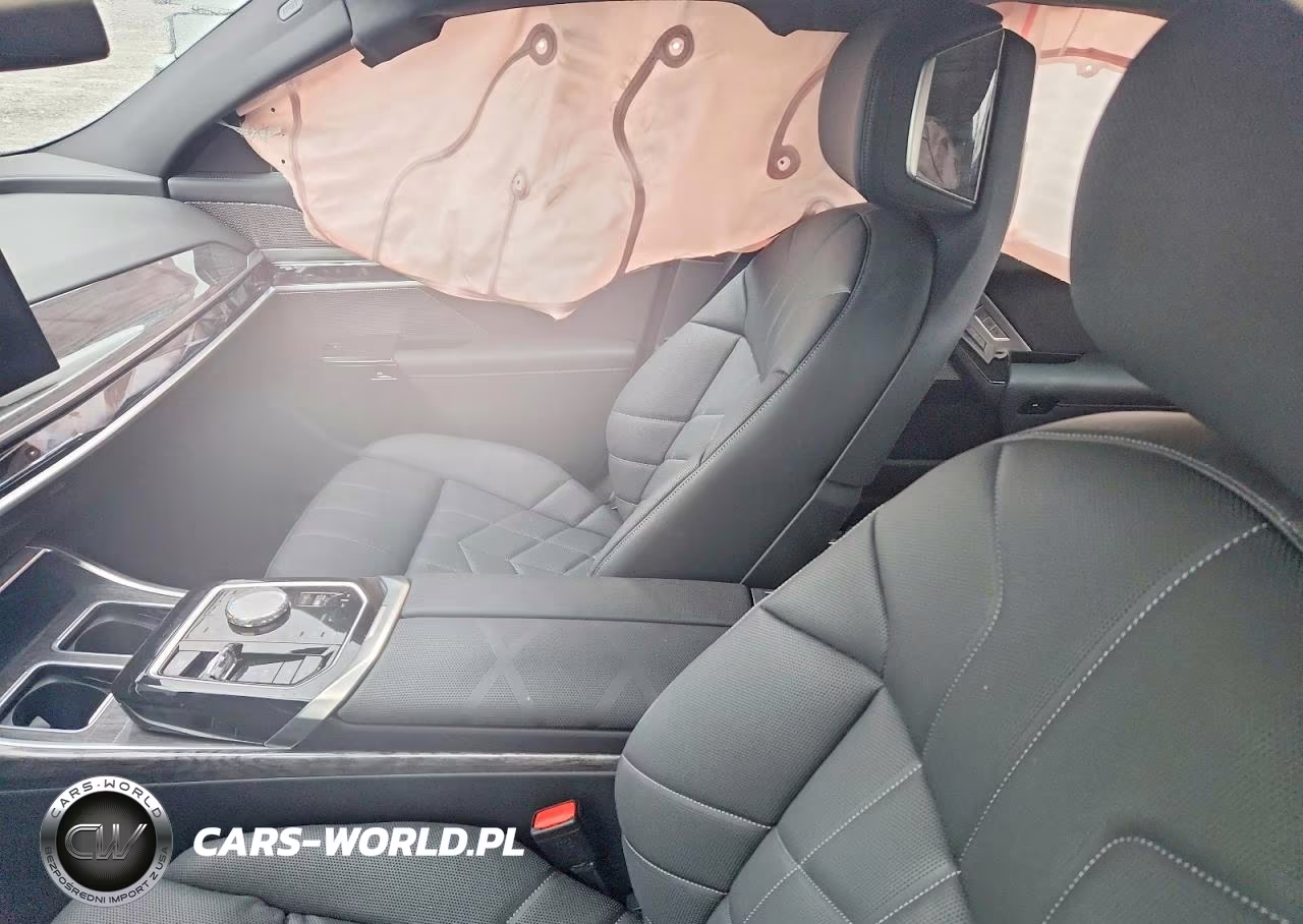 2025 BMW I7 xDrive60 VIN:WBY53EJ0XSCU92576 - 8