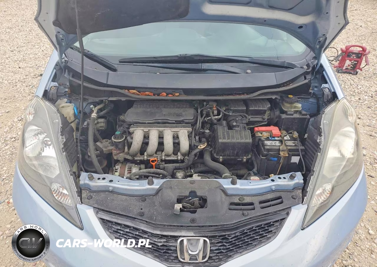 2010 Honda Fit VIN:JHMGE8H23AC033433 - 11