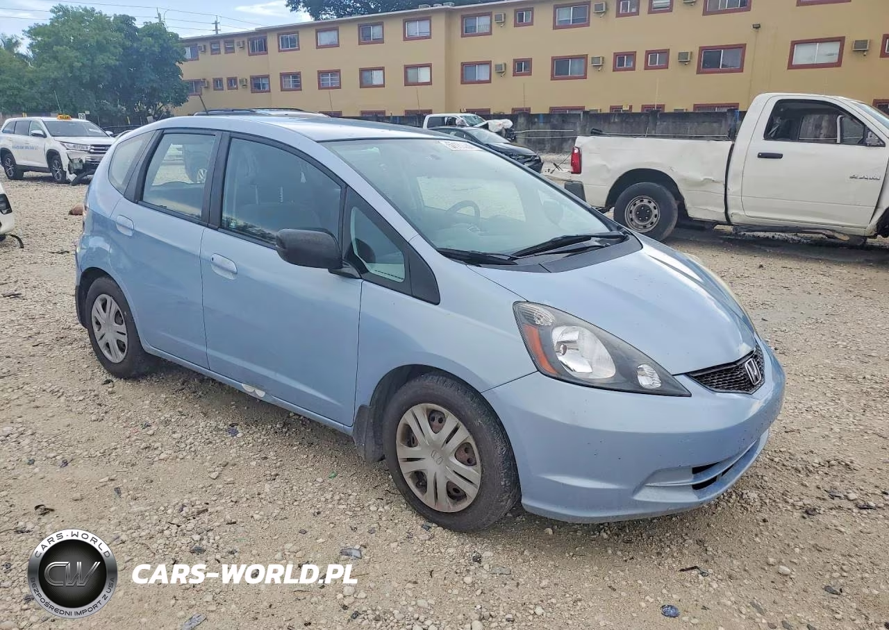 2010 Honda Fit VIN:JHMGE8H23AC033433 - 4