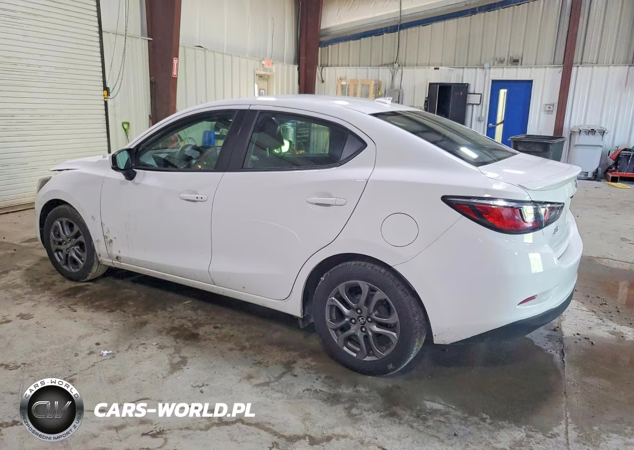 2019 Toyota Yaris Le VIN:3MYDLBYV1KY524353 - 2