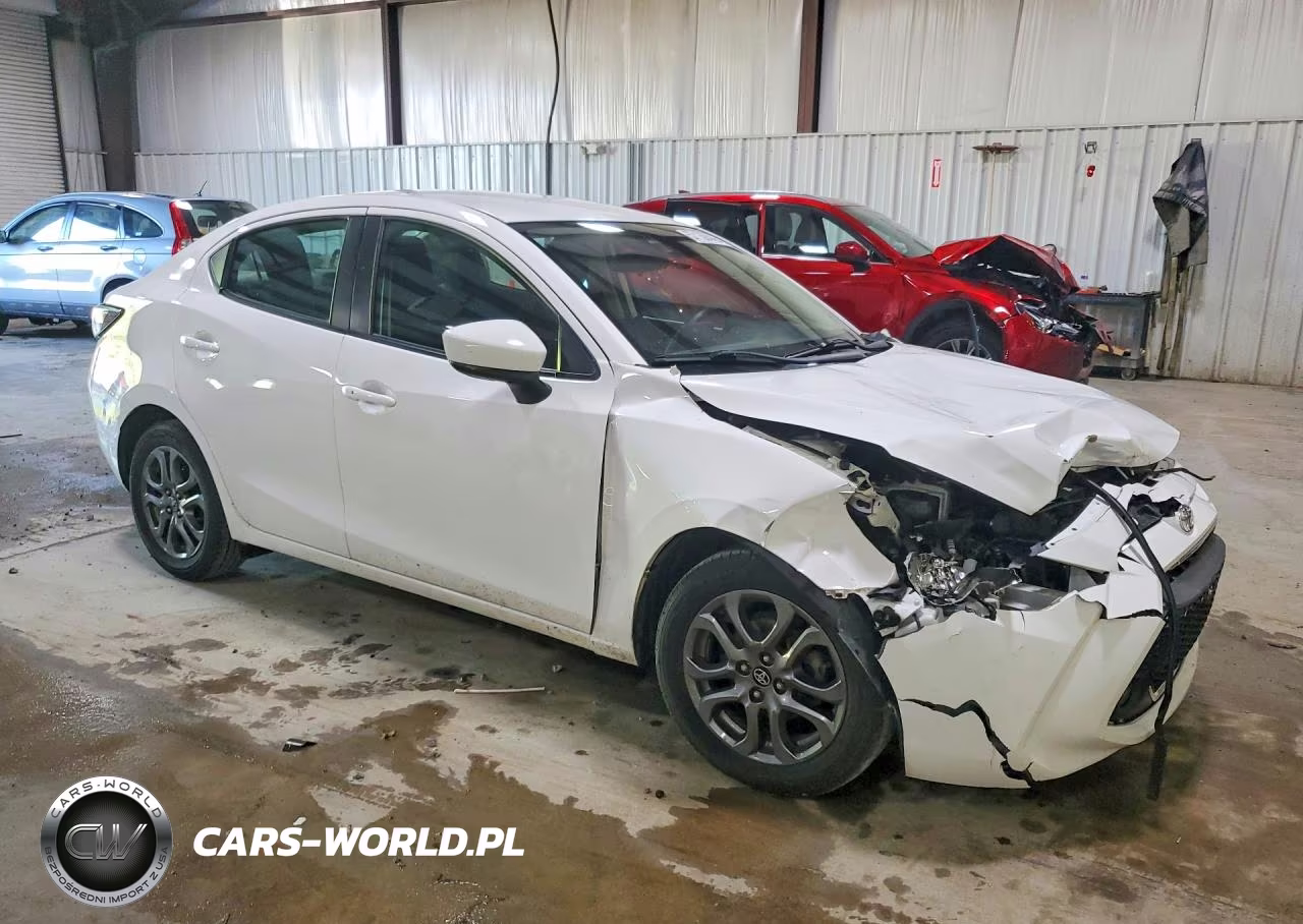 2019 Toyota Yaris Le VIN:3MYDLBYV1KY524353 - 4