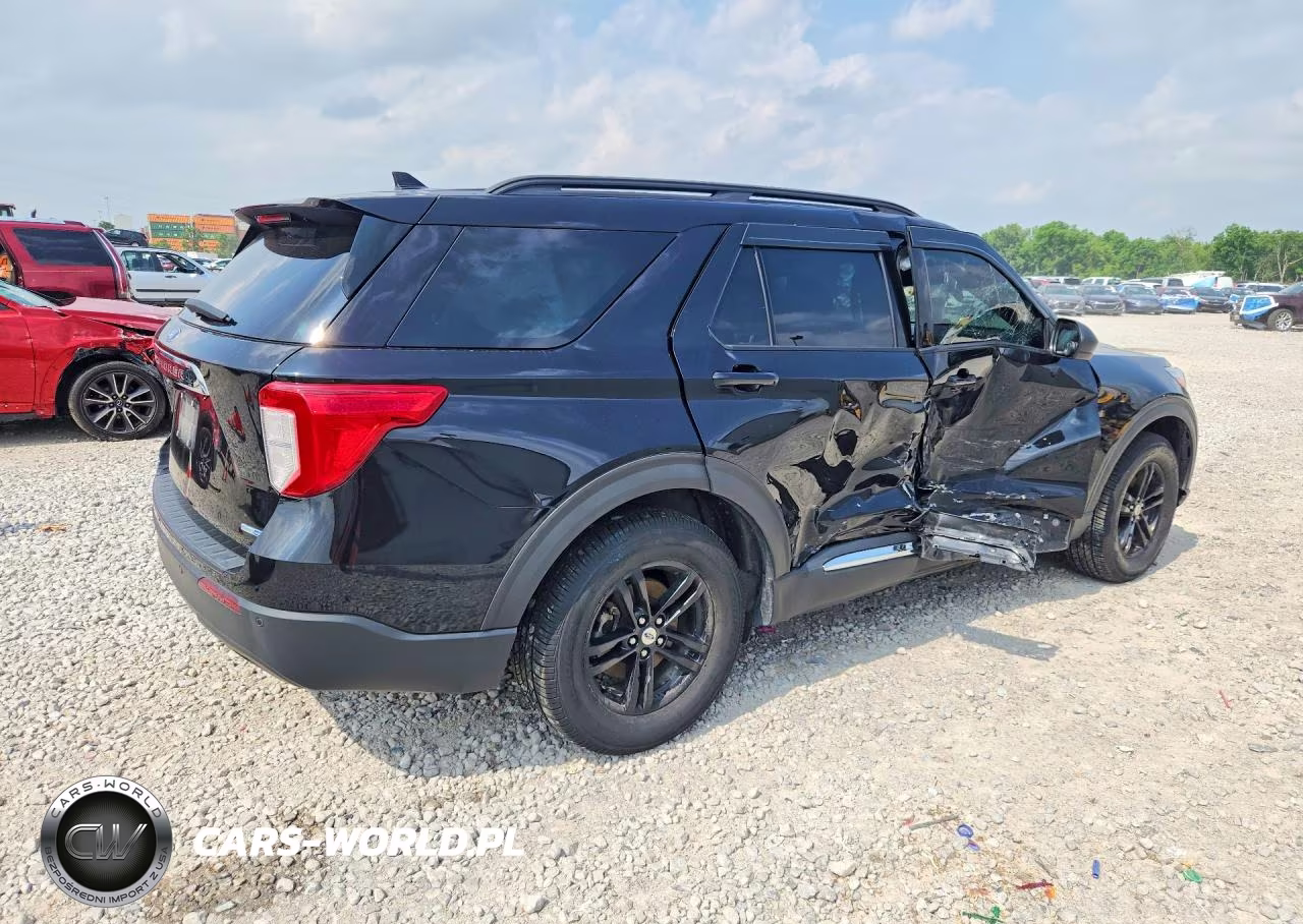 2020 Ford Explorer Xlt VIN:1FMSK8DH5LGD14767 - 3