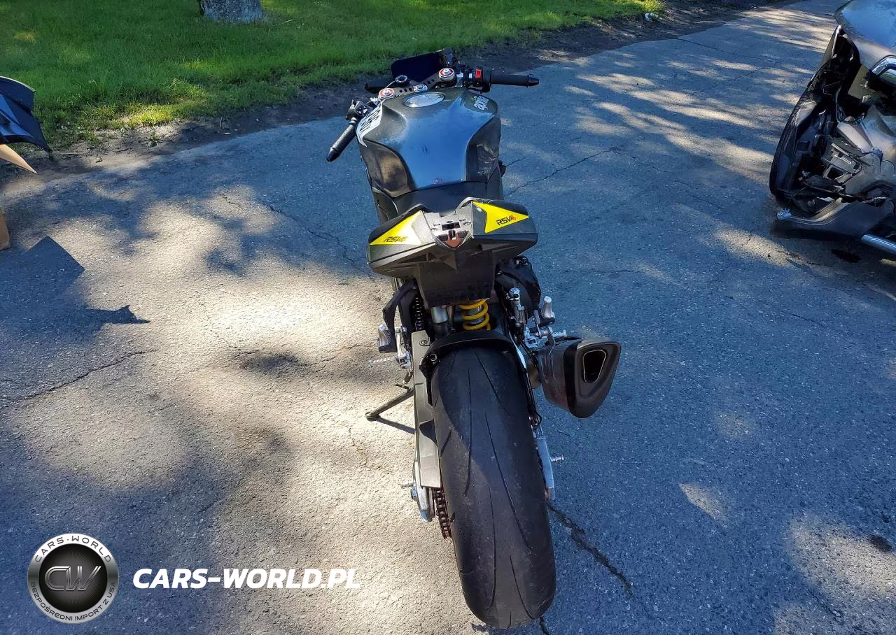 2026 Aprilia Rsv4 1100 VIN:ZD4XPUA02TS000143 - 4