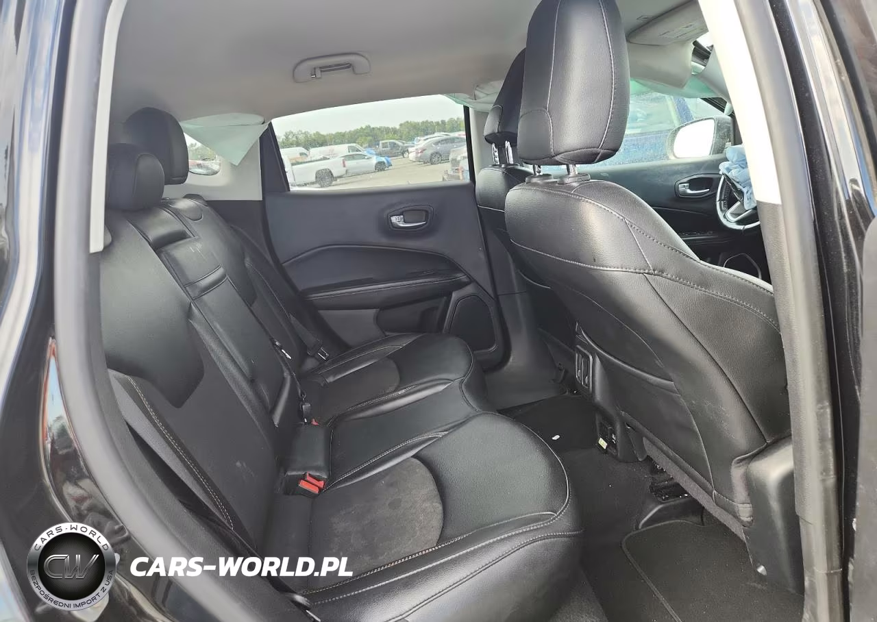 2019 Jeep Compass Latitude VIN:3C4NJDBBXKT847705 - 11