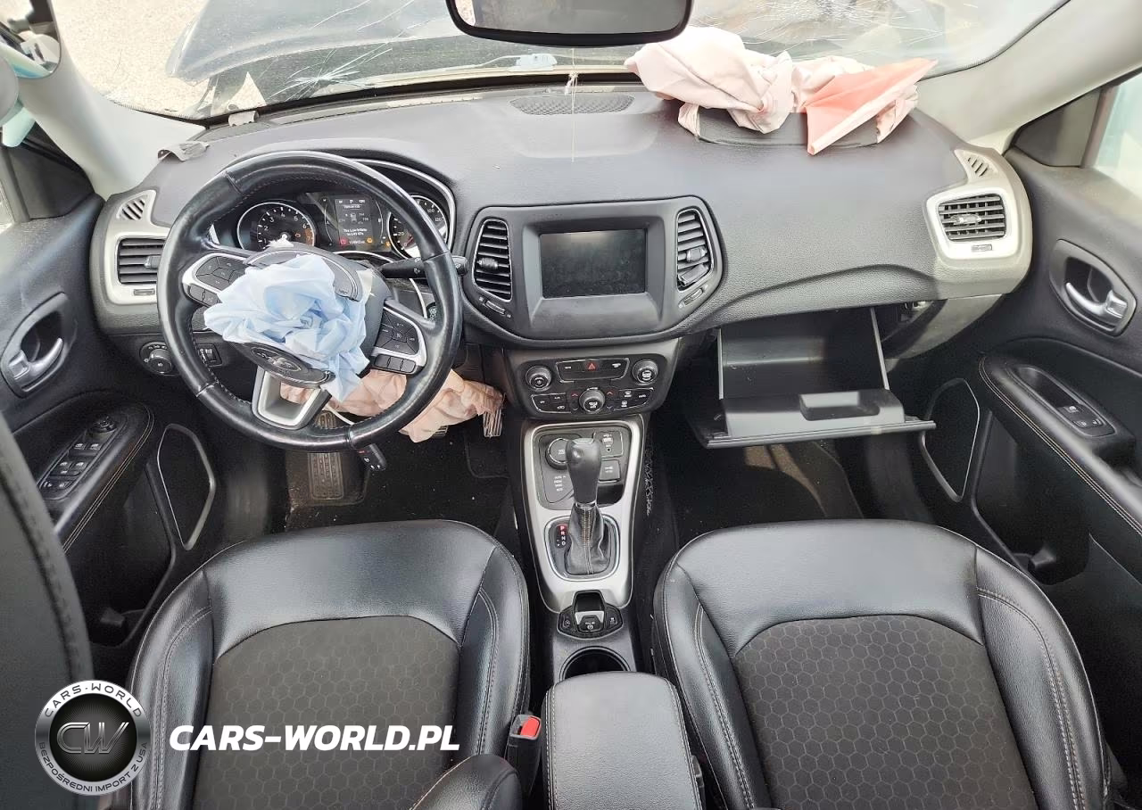 2019 Jeep Compass Latitude VIN:3C4NJDBBXKT847705 - 8