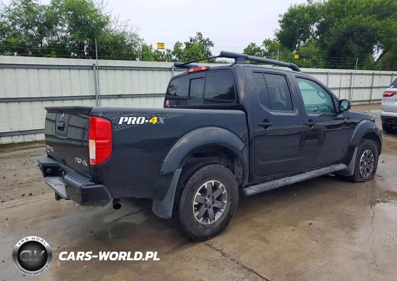2015 Nissan Frontier Pro-4X VIN:1N6AD0EV7FN718800 - 3