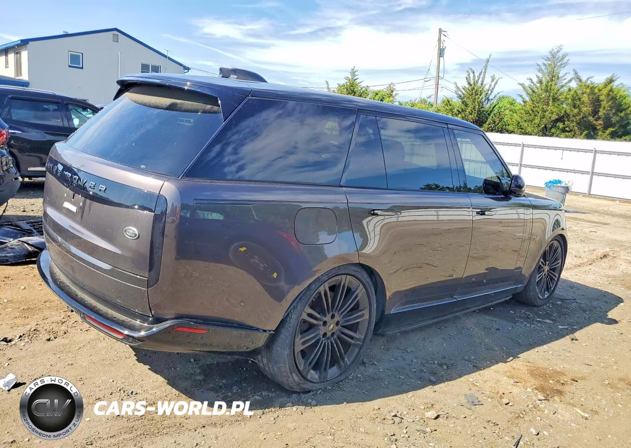 2023 Land Rover Range Rover First Edition VIN:SALKVBE79PA041476 - 3