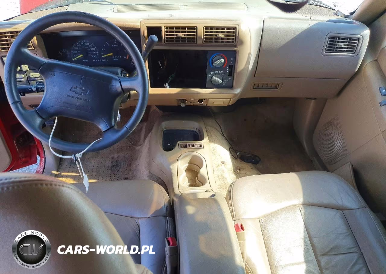1995 Chevrolet Blazer VIN:1GNCS13W8SK236990 - 8